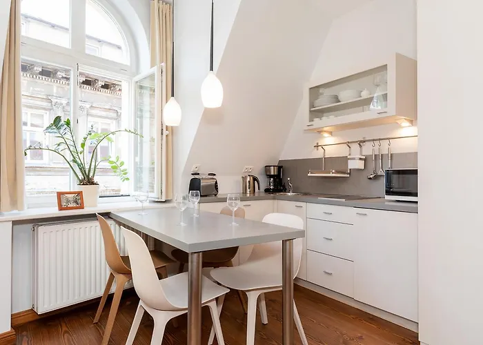 Strzalowa By Renters Апартаменты Познань