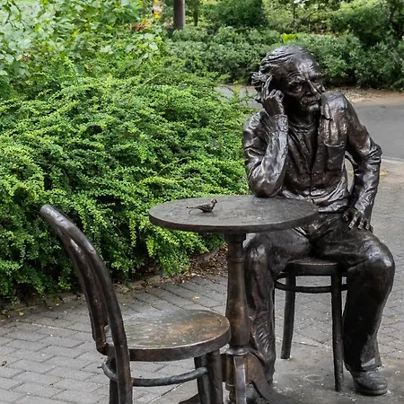 Strzalowa By Renters Apartamento