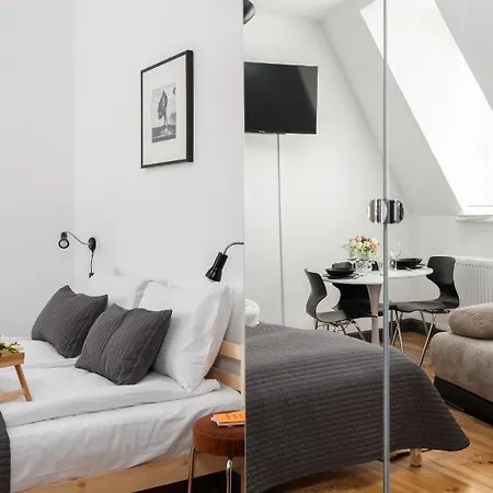شقة Strzalowa By Renters بوزنان