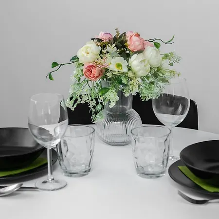 Apartamento Strzalowa By Renters *