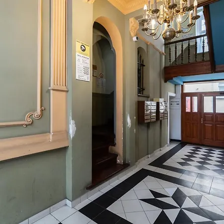 Apartamento Strzalowa By Renters *