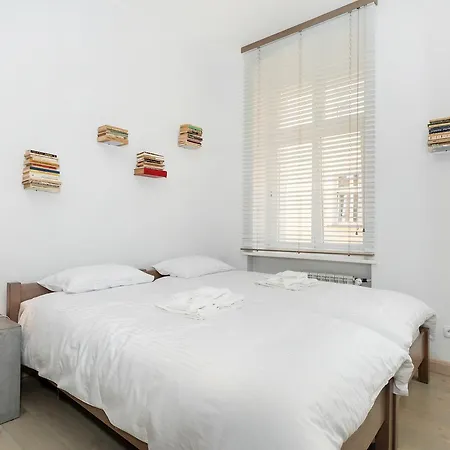 Strzalowa By Renters شقة