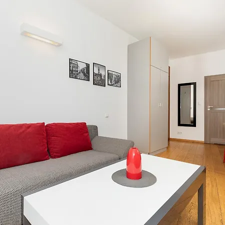 Strzalowa By Renters Познань