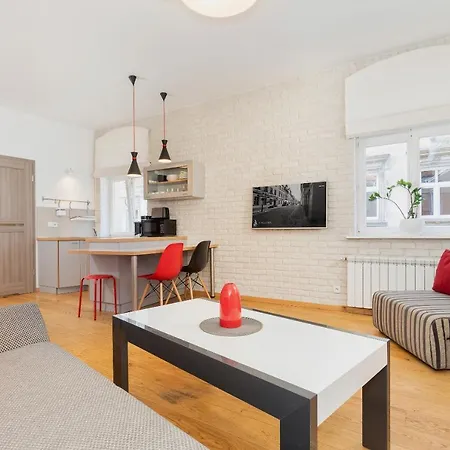 Apartment Strzalowa By Renters *